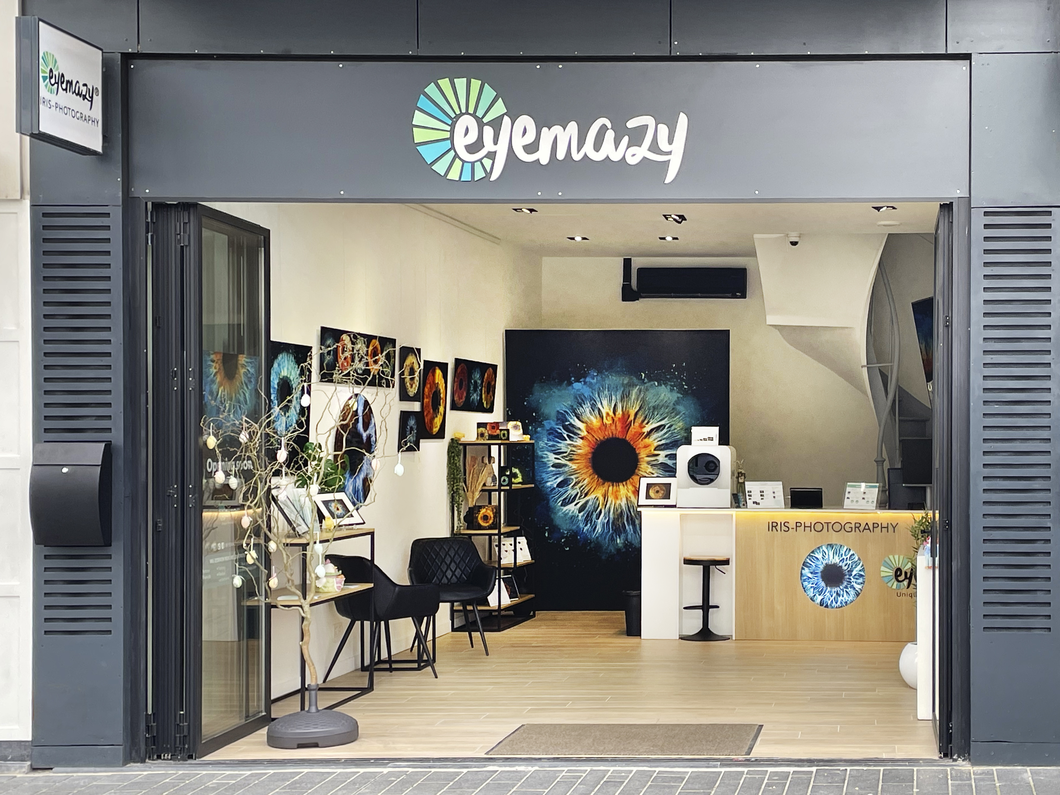 Eyemazy storefront in Oostende