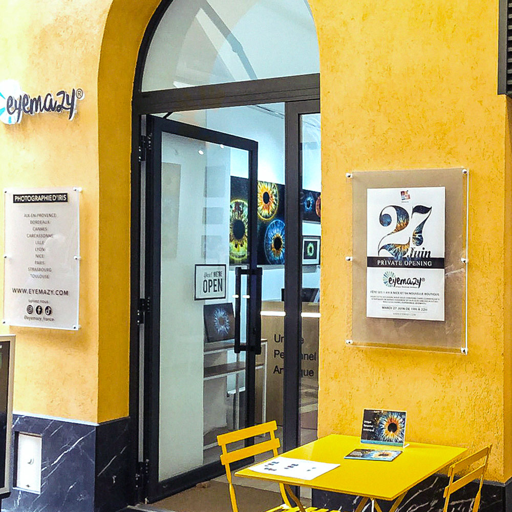 Entrance of Eyemazy store in Nice, France